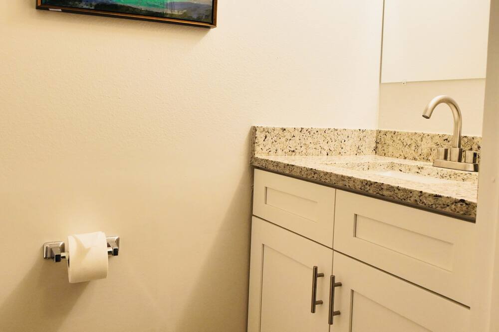 Photo of Bathroom in Poinciana
