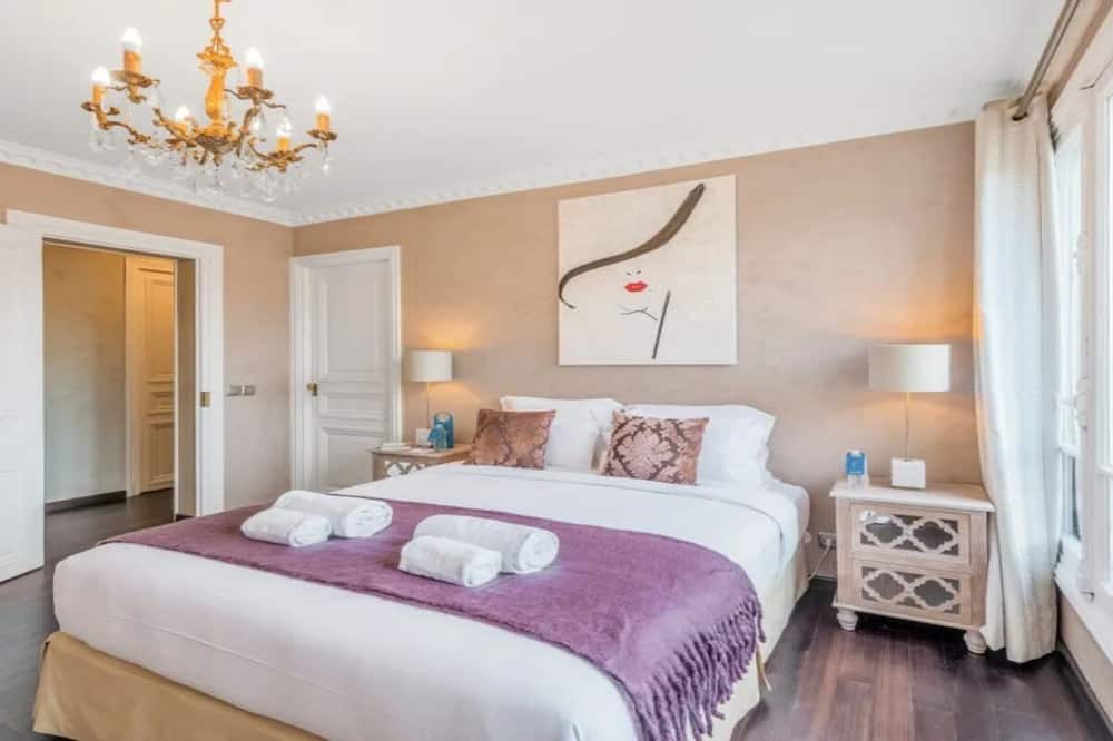 Photo of Bedroom in Saint-Germain-l'Auxerrois