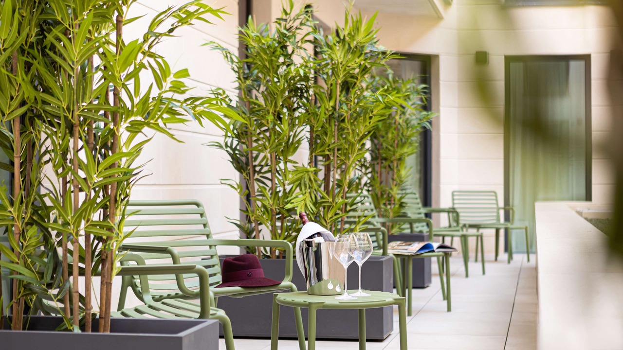 Photo of Outdoor in Clichy