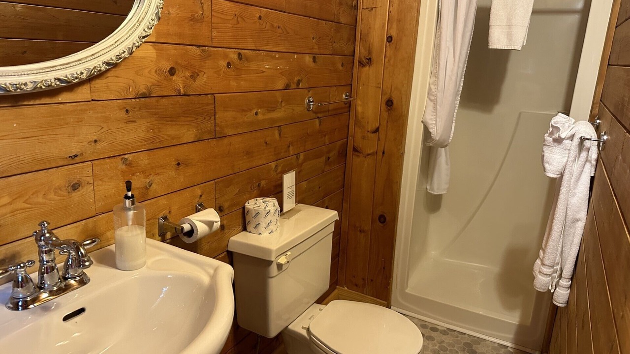 Photo of Bathroom in Manitoulin District