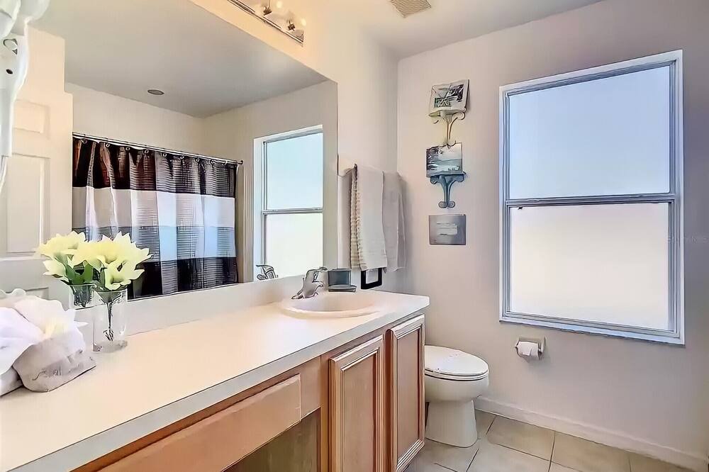Photo of Bedroom in Seasons