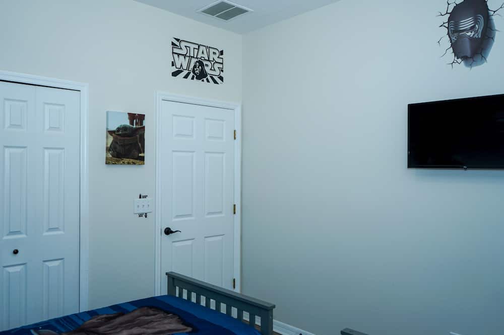 Photo of Bedroom in Tuscan Ridge