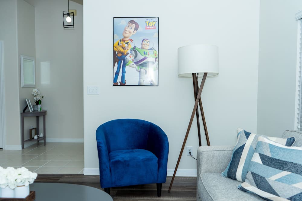 Photo of Livingroom in Tuscan Ridge