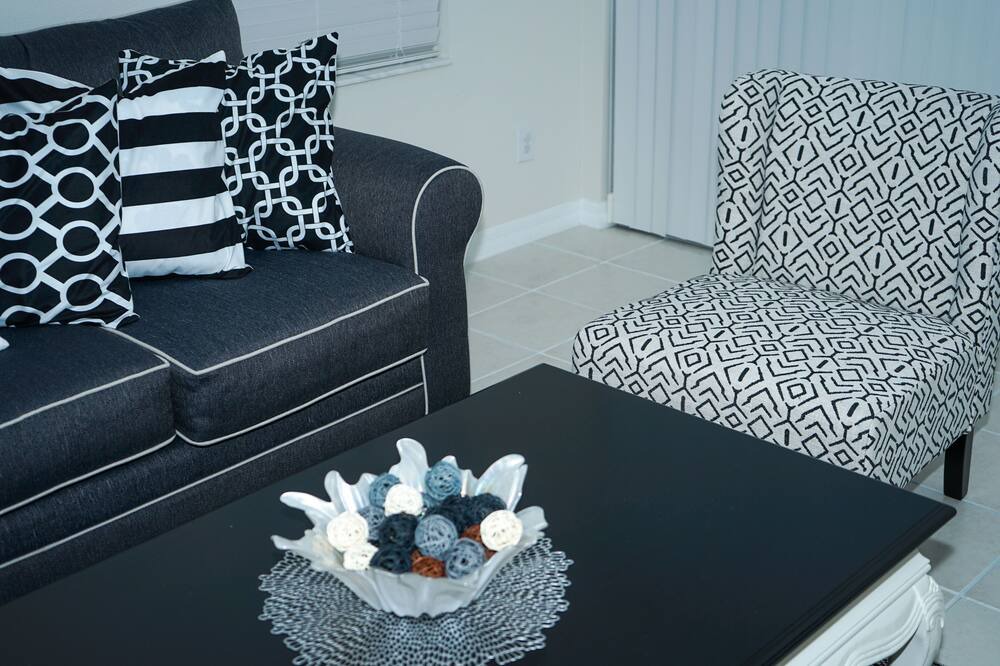 Photo of Livingroom in Tuscan Ridge