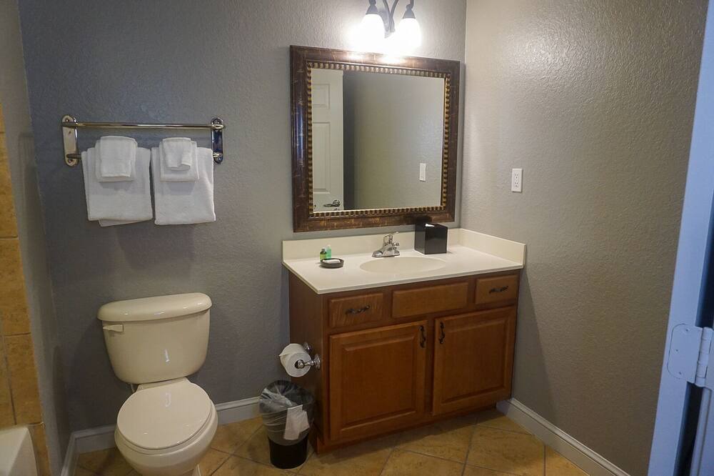 Photo of Bathroom in Lake Buena Vista
