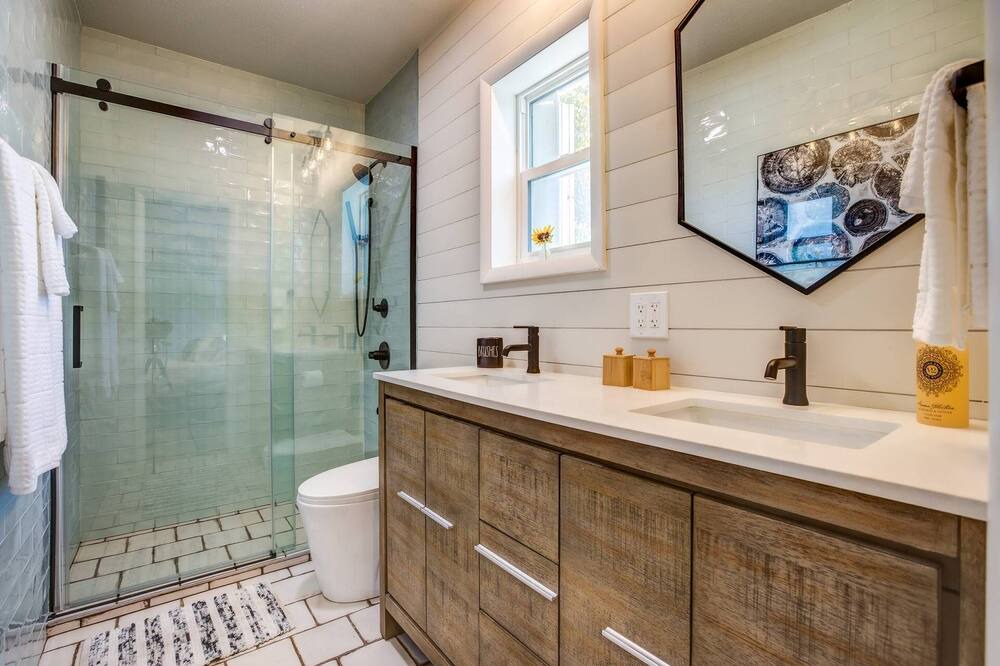 Photo of Bathroom in Big Coppitt Key