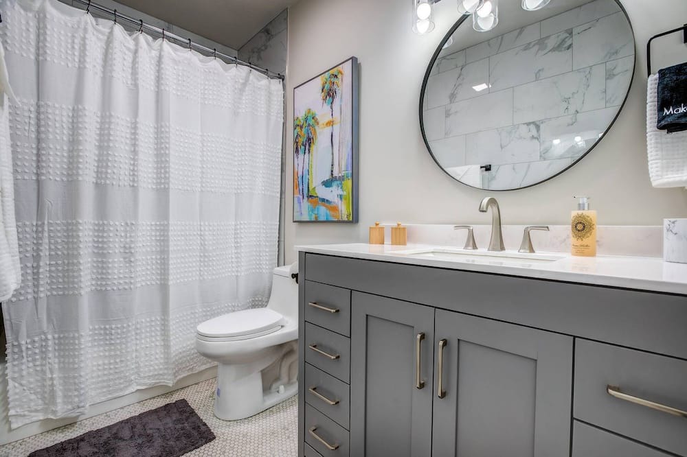Photo of Bathroom in Big Coppitt Key
