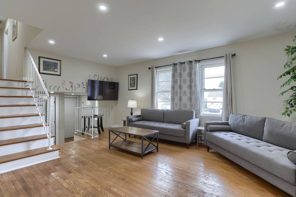 Photo of Livingroom in Harrisburg