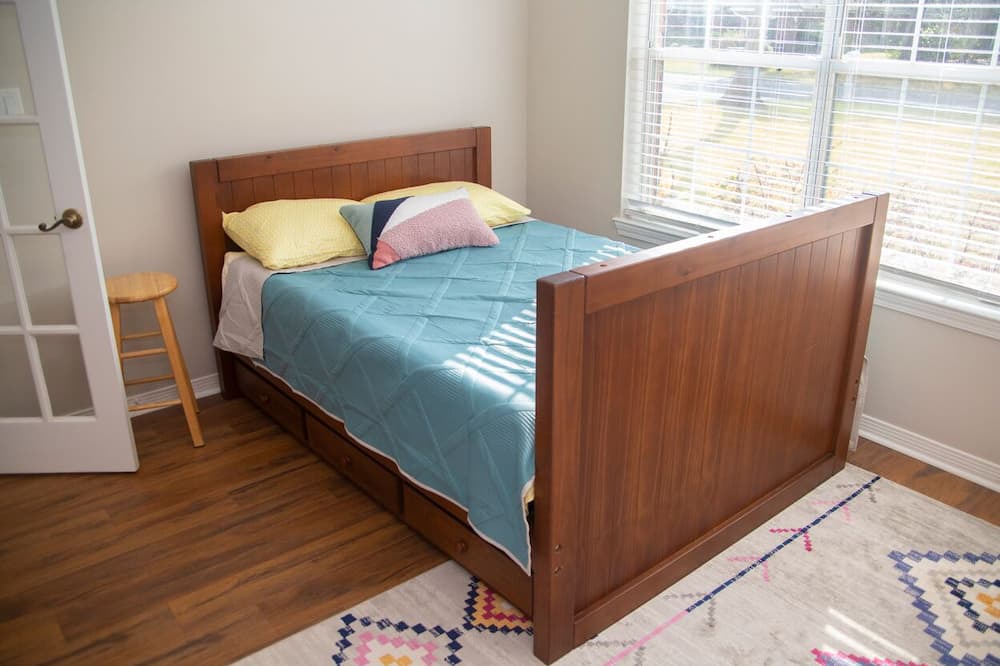 Photo of Bedroom in Gulf Breeze