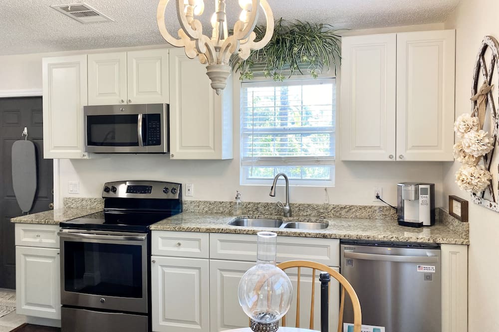 Photo of Kitchen in Pine Island Center