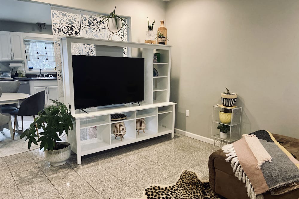 Photo of Bedroom in East Kingston