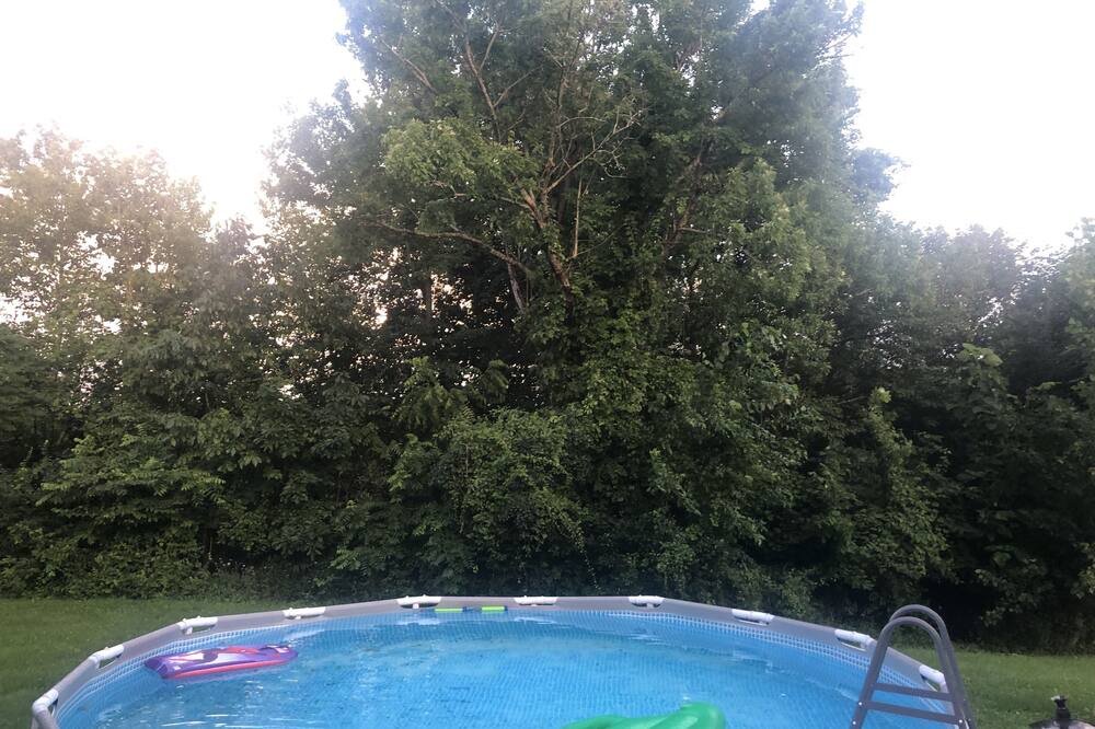 Photo of Outdoor in East Kingston