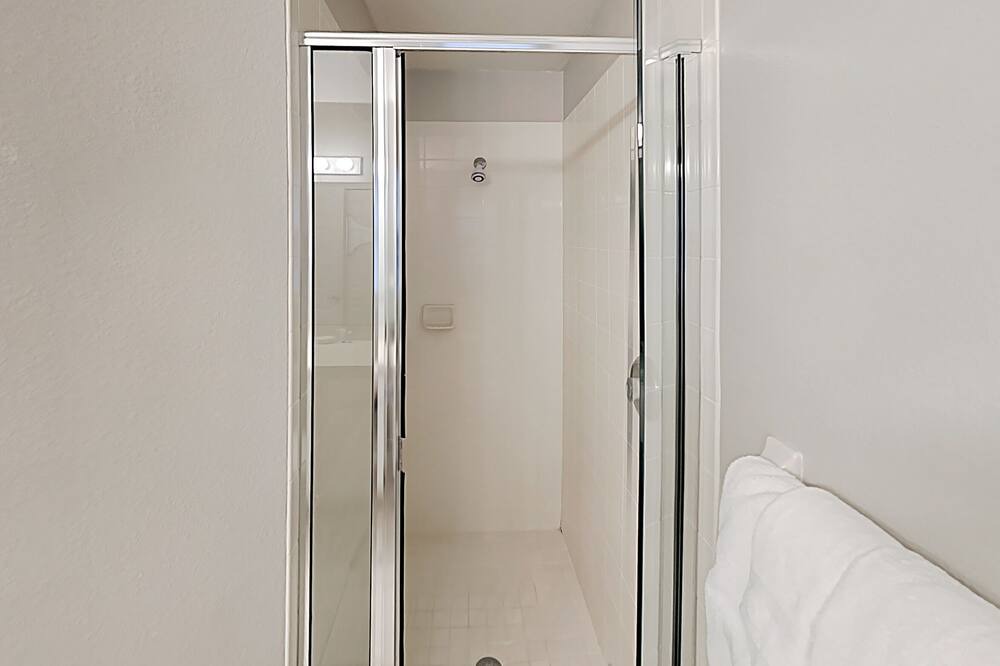 Photo of Bedroom in Florida Pines