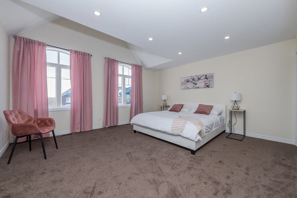 Photo of Bedroom in Innisfil