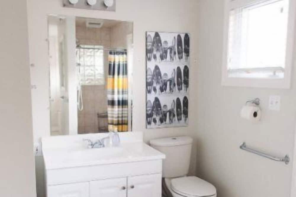 Photo of Bathroom in Wellington