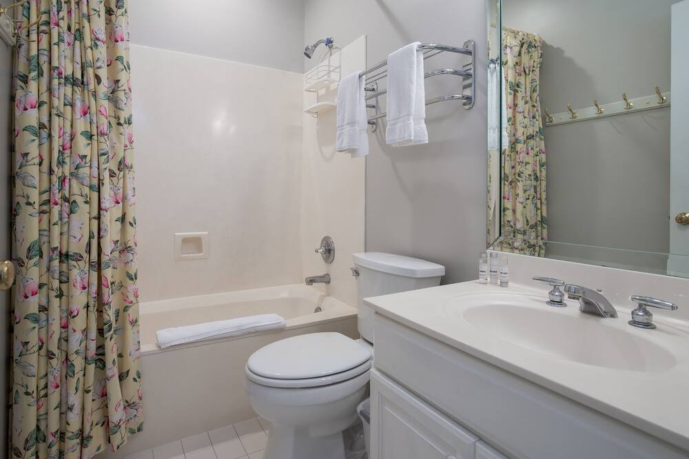 Photo of Bathroom in Miramar Beach