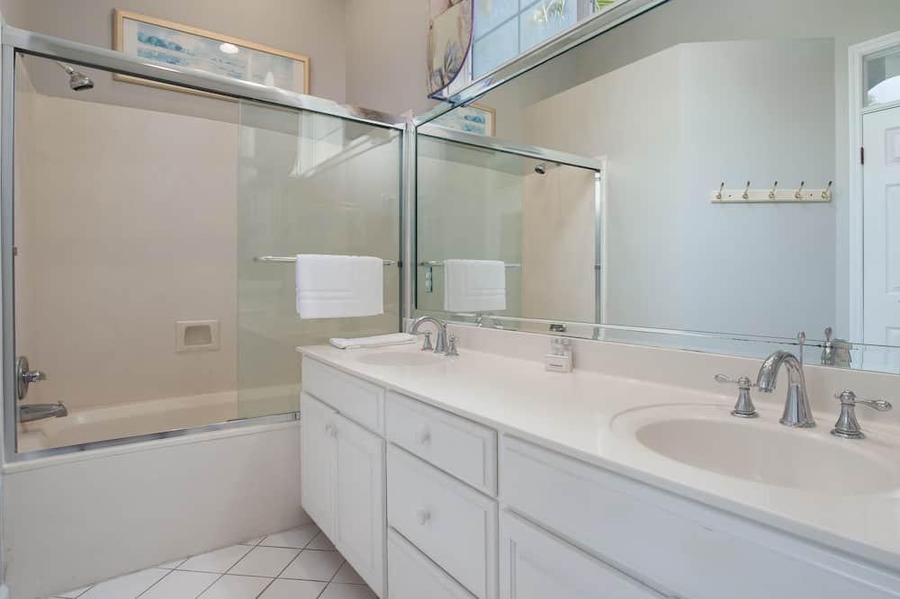 Photo of Bathroom in Miramar Beach