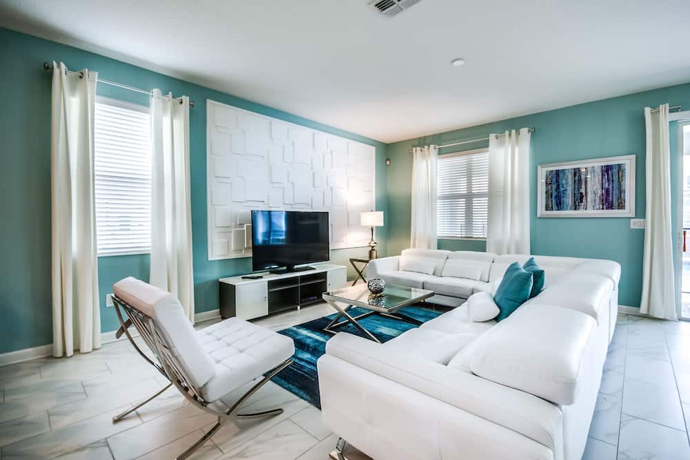 Photo of Livingroom in Davenport