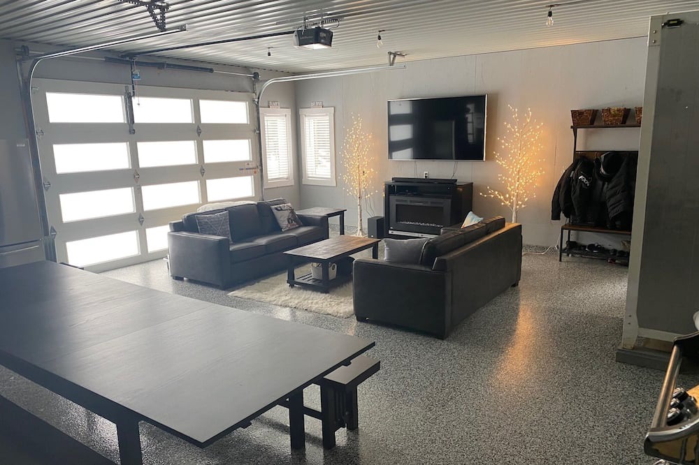 Photo of Livingroom in Georgian Bluffs