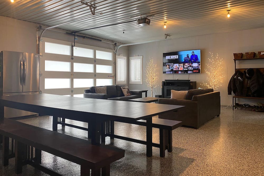 Photo of Livingroom in Georgian Bluffs