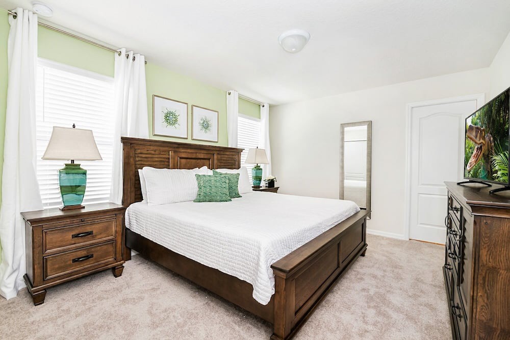 Photo of Bedroom in Bay Lake