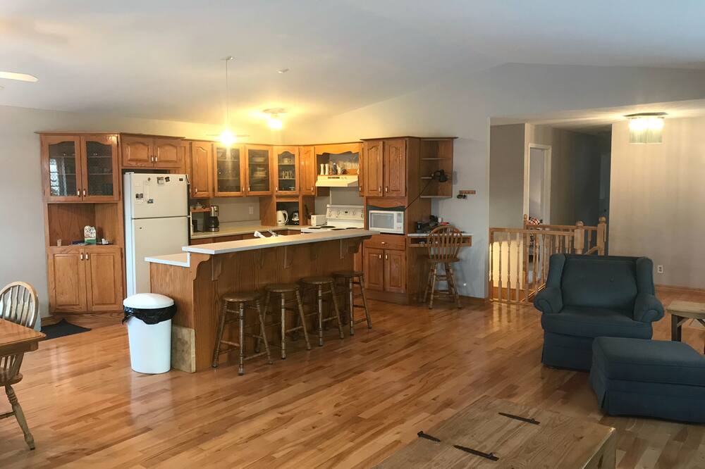 Photo of Livingroom in St. Charles