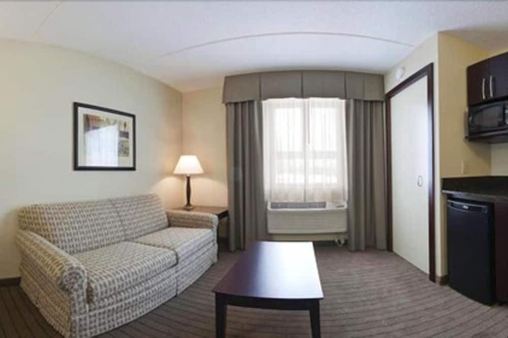 Photo of Livingroom in Kincardine
