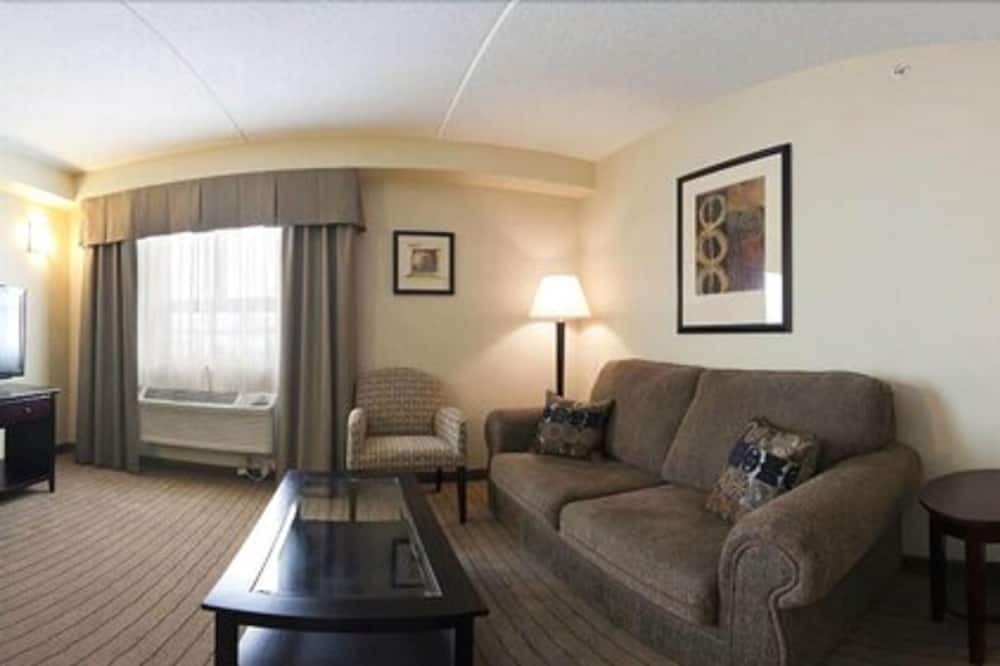 Photo of Livingroom in Kincardine