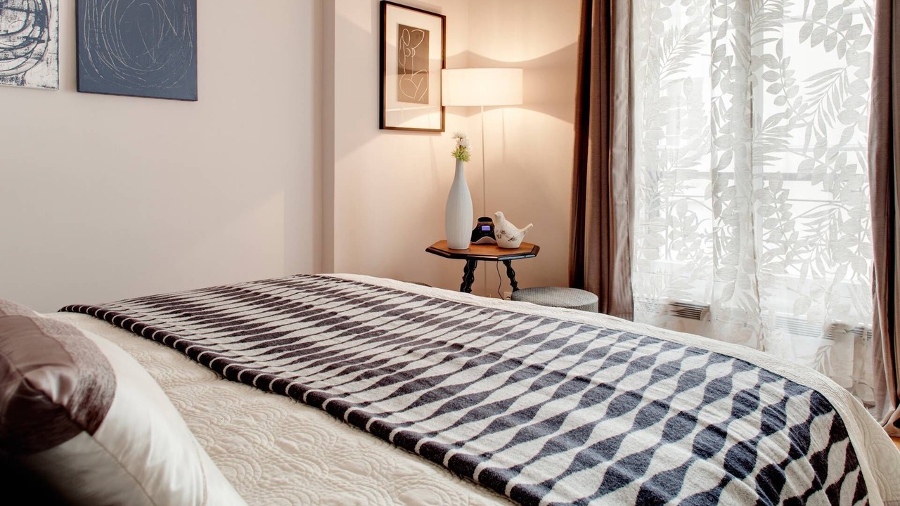 Photo of Bedroom in 3rd Arrondissement