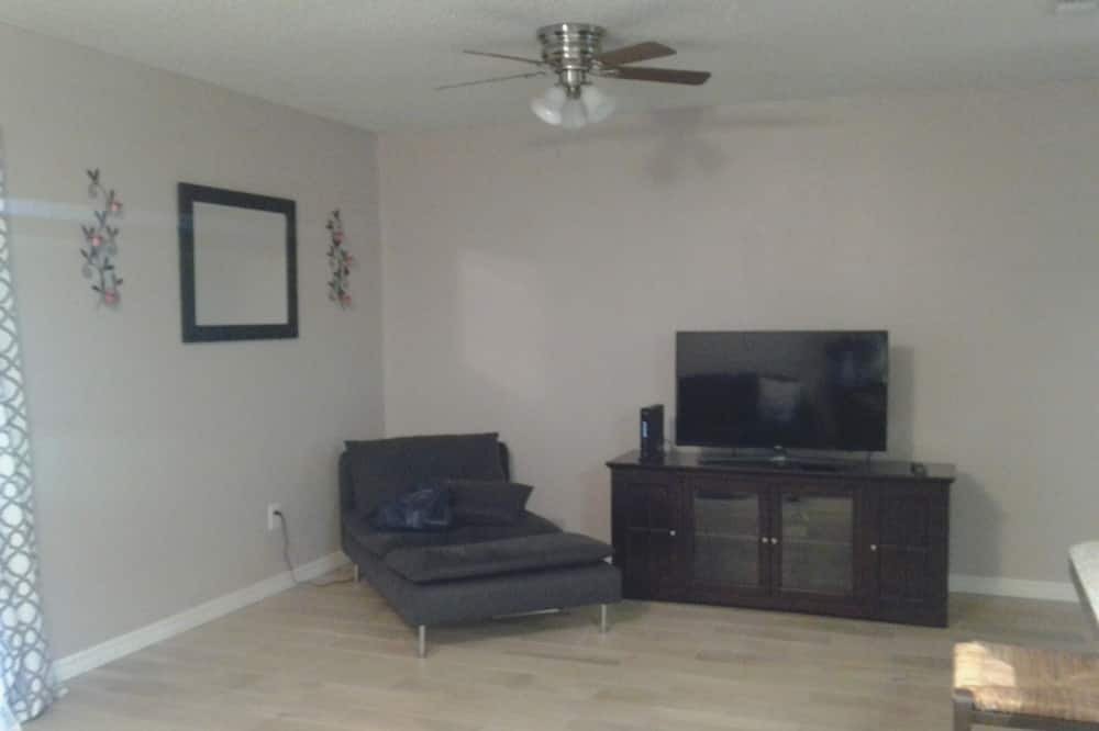 Photo of Livingroom in Sun 'N Lake