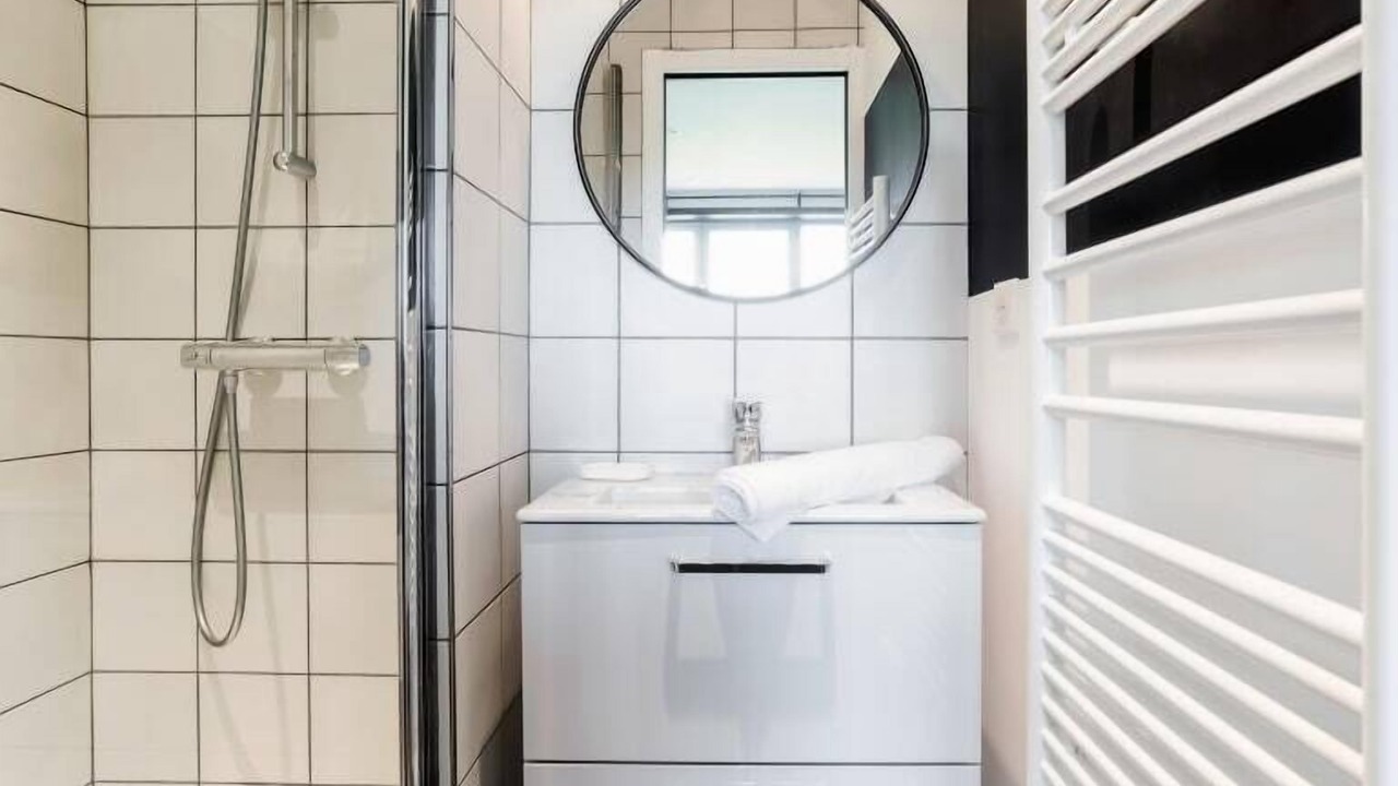 Photo of Bathroom in Issy-les-Moulineaux