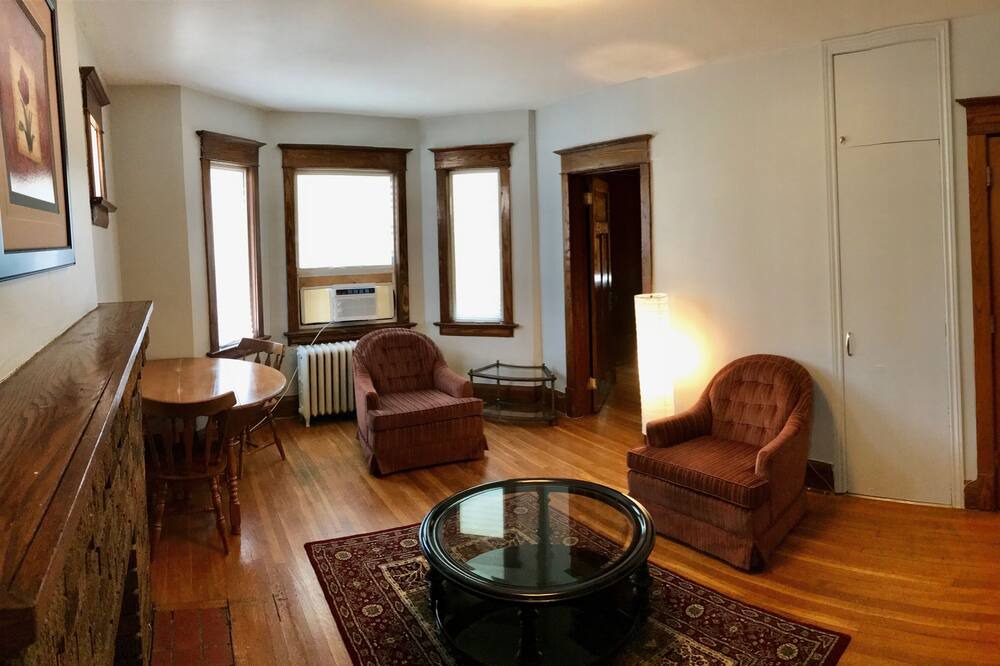 Photo of Livingroom in High Park North