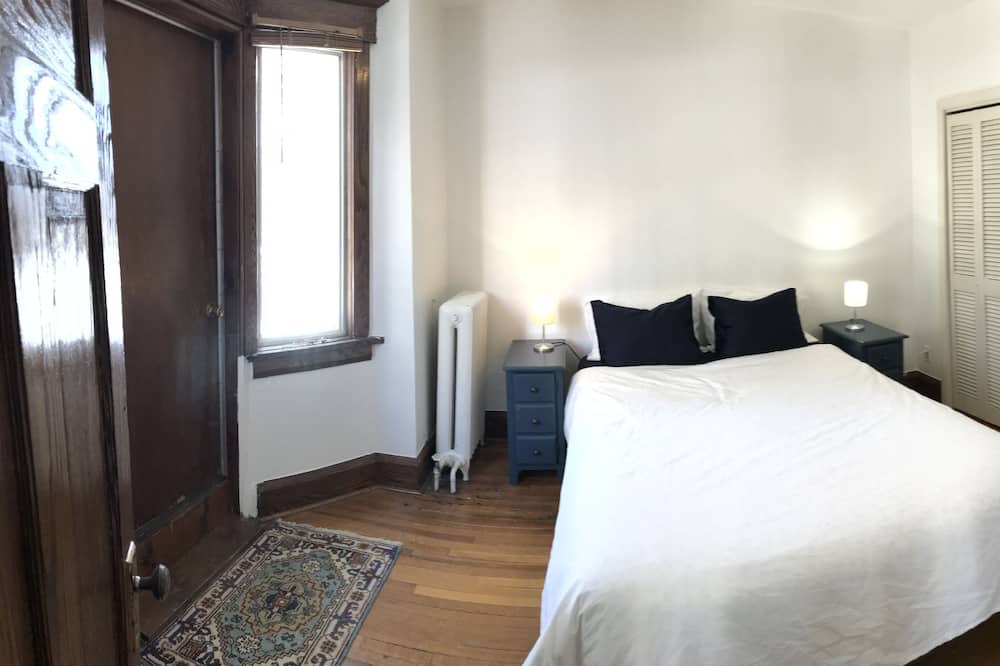 Photo of Bedroom in High Park North