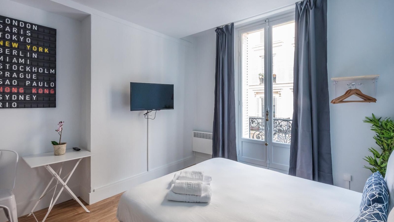 Photo of Bedroom in Saint-Merri