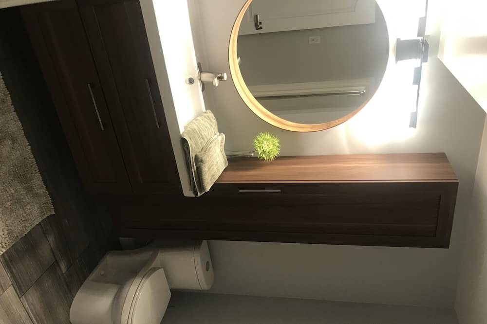 Photo of Bathroom in Middlesex Centre