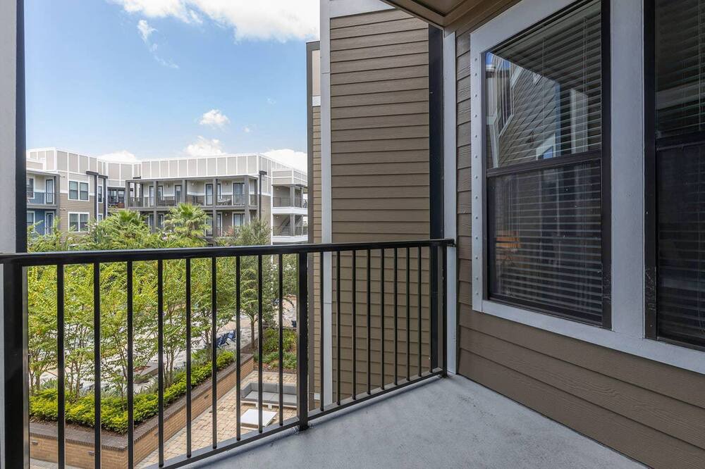 Photo of Patio Balcony in North Hyde Park
