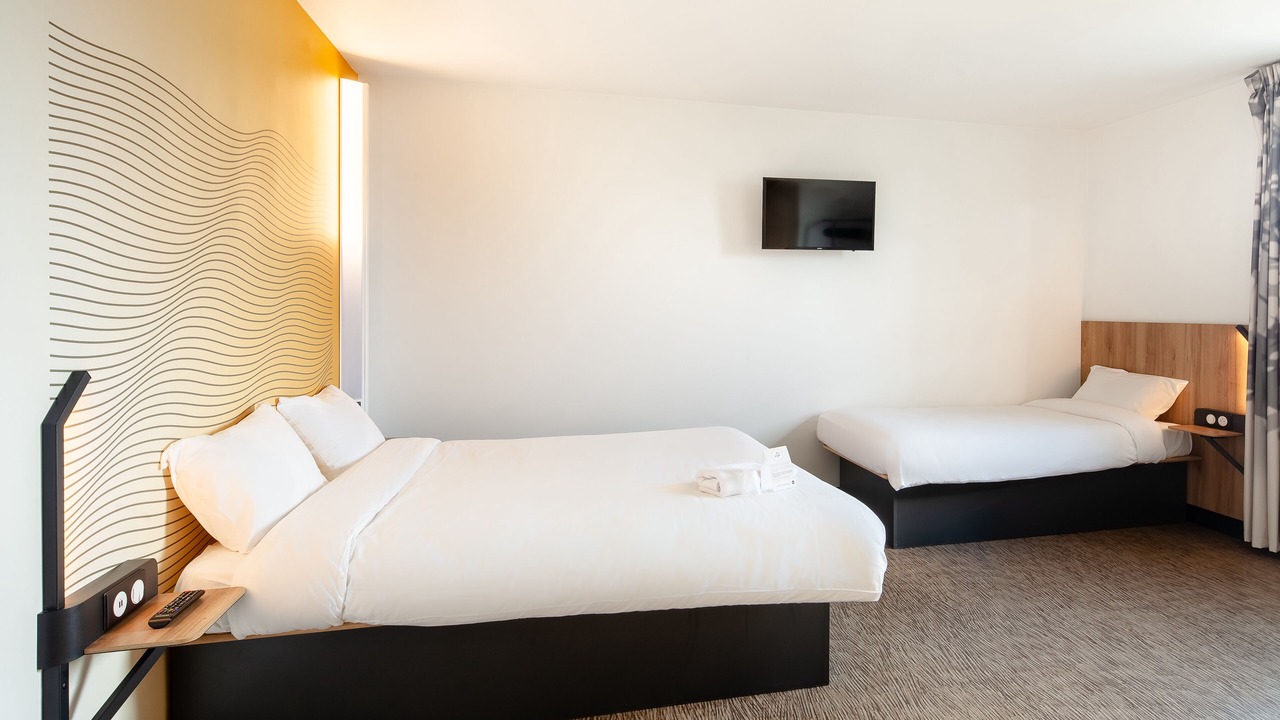 Photo of Bedroom in Saint-Denis