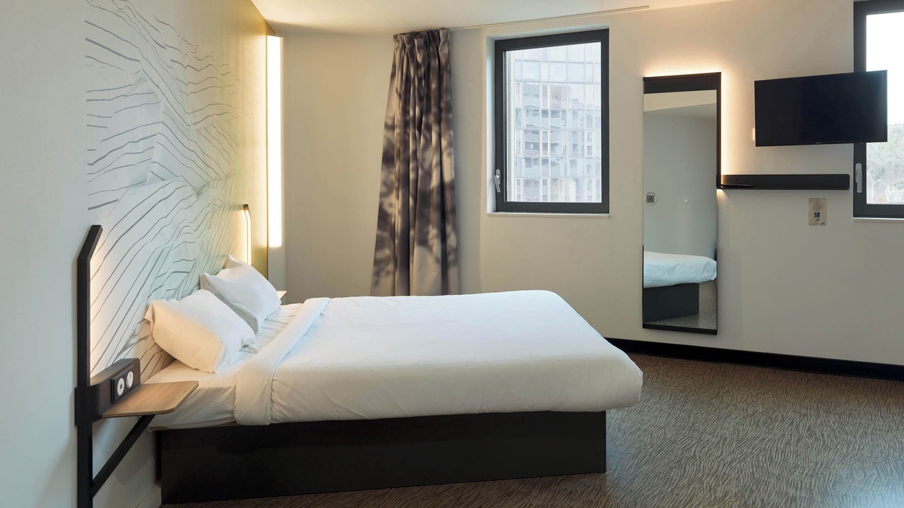 Photo of Bedroom in Bagnolet