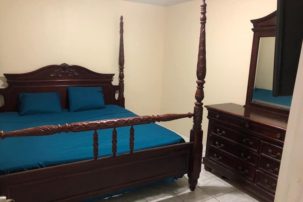 Photo of Bedroom in Campbell