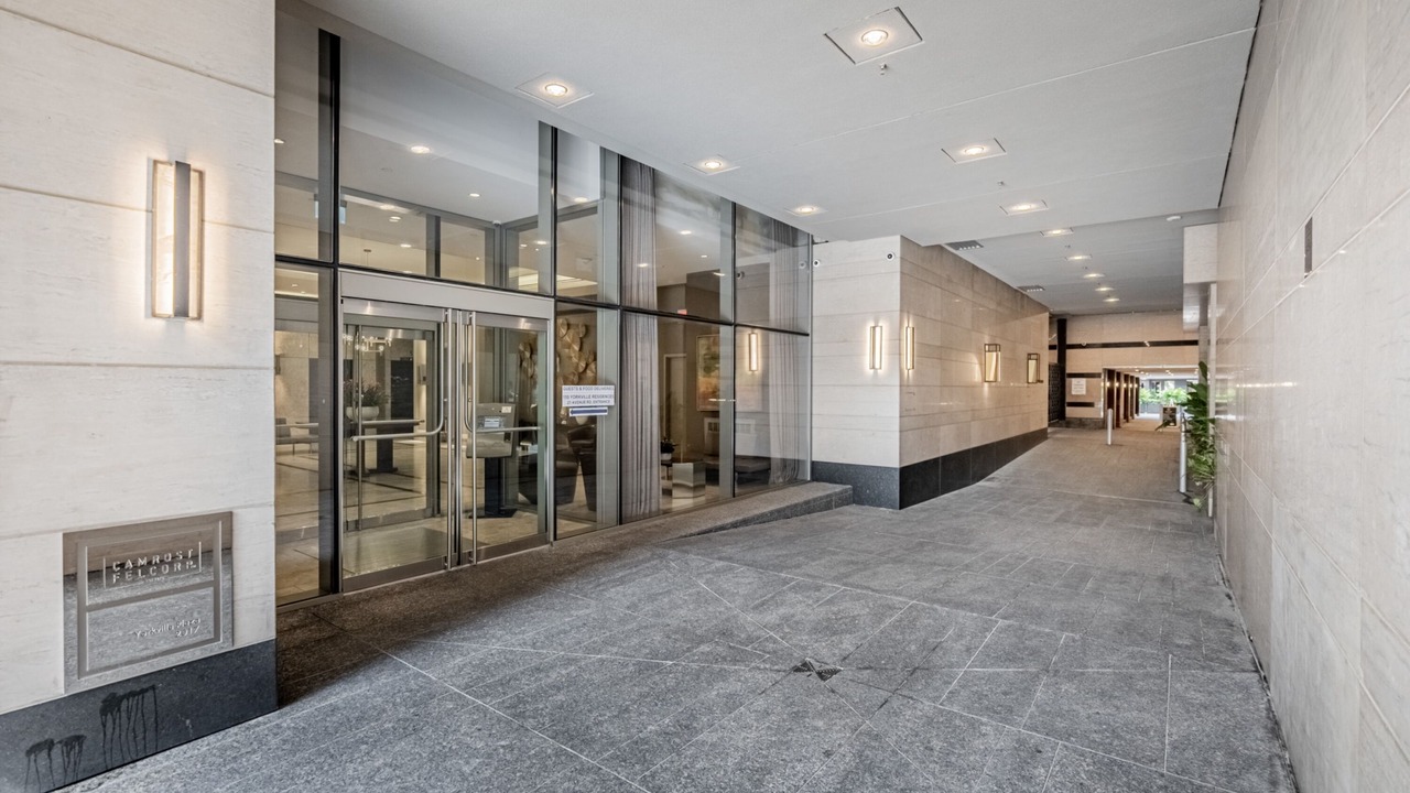 Photo of Outdoor in Bloor-Yorkville