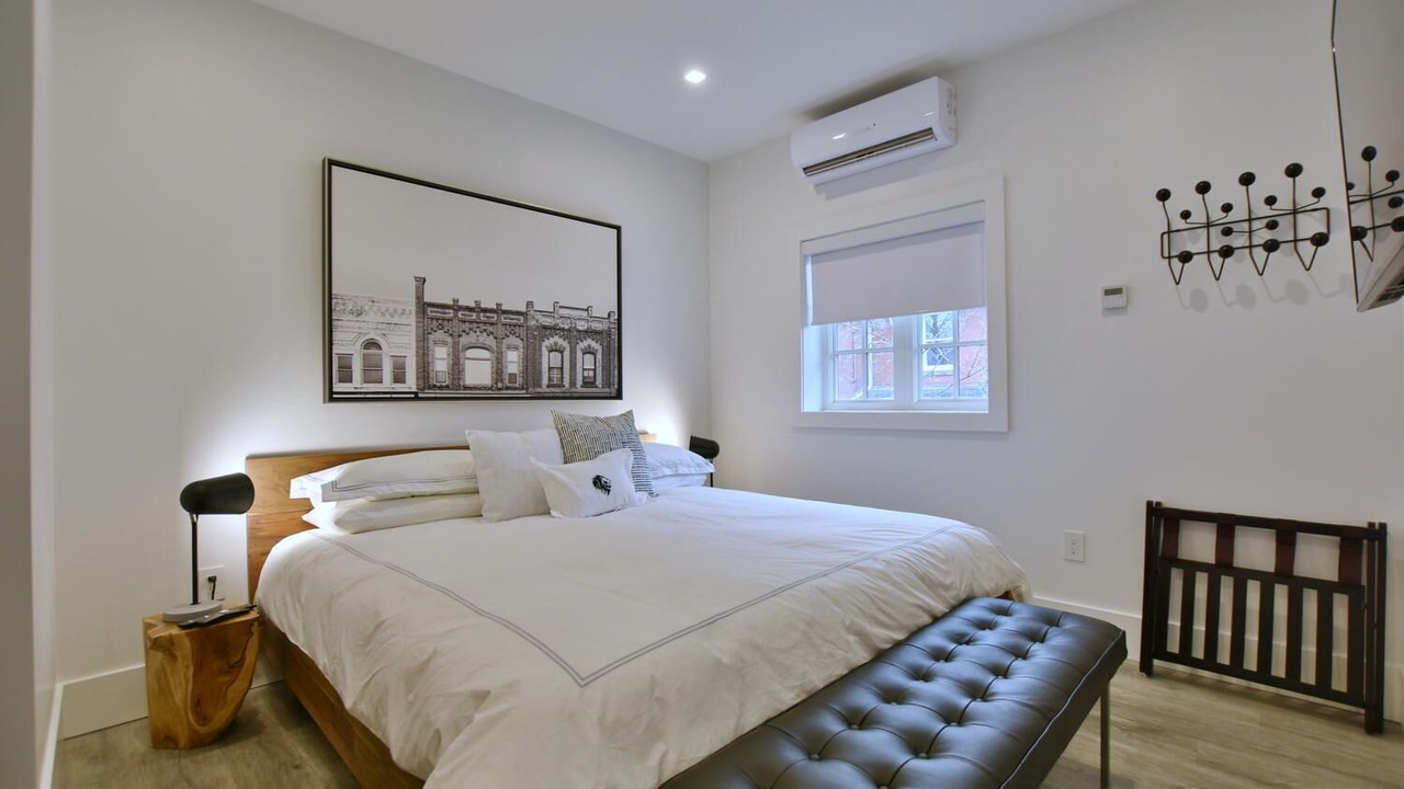 Photo of Bedroom in Collingwood