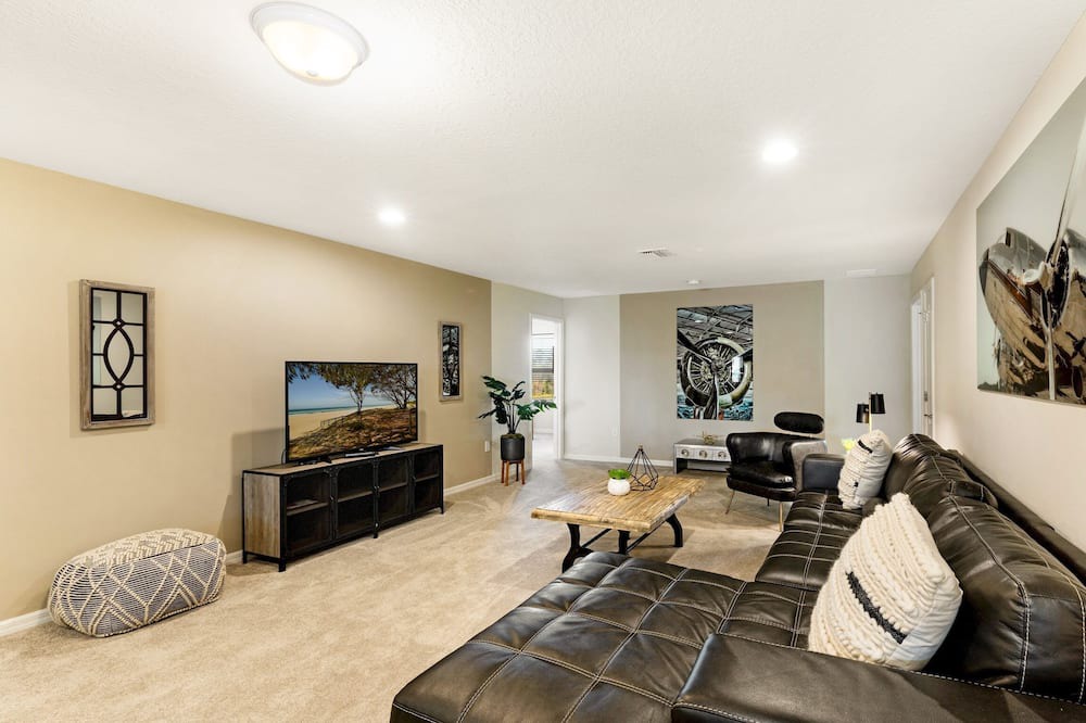 Photo of Livingroom in Bay Lake