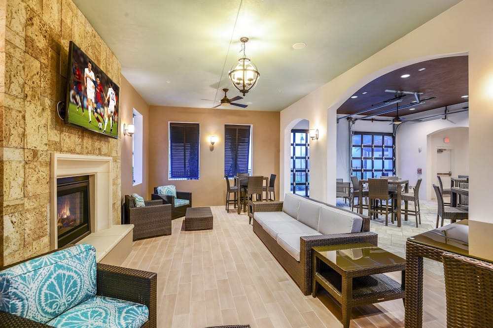 Photo of Livingroom in Bay Lake