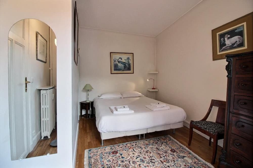 Photo of Bedroom in Latin