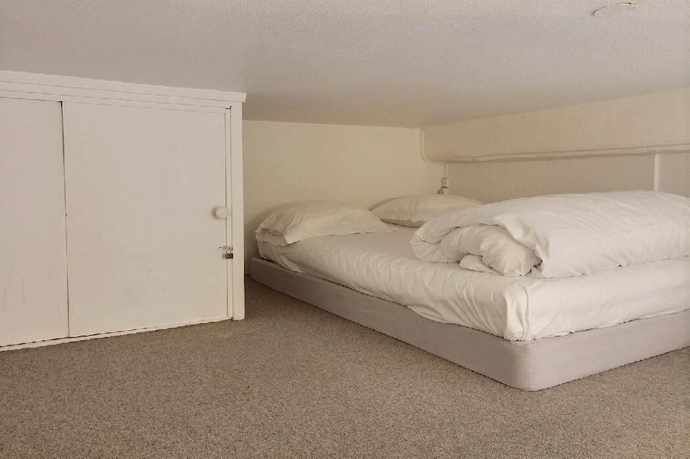 Photo of Bedroom in 5th Arrondissement