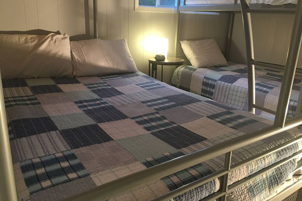 Photo of Bedroom in Alban