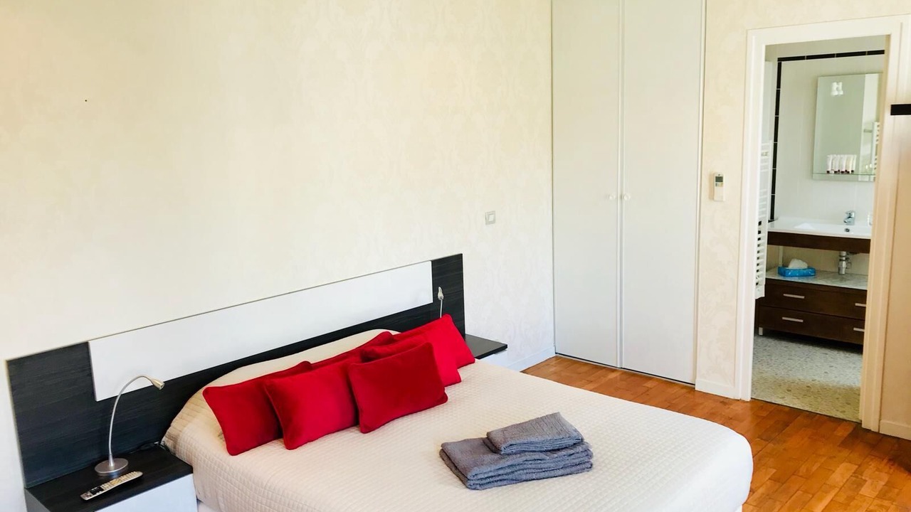 Photo of Bedroom in Neuilly-Plaisance