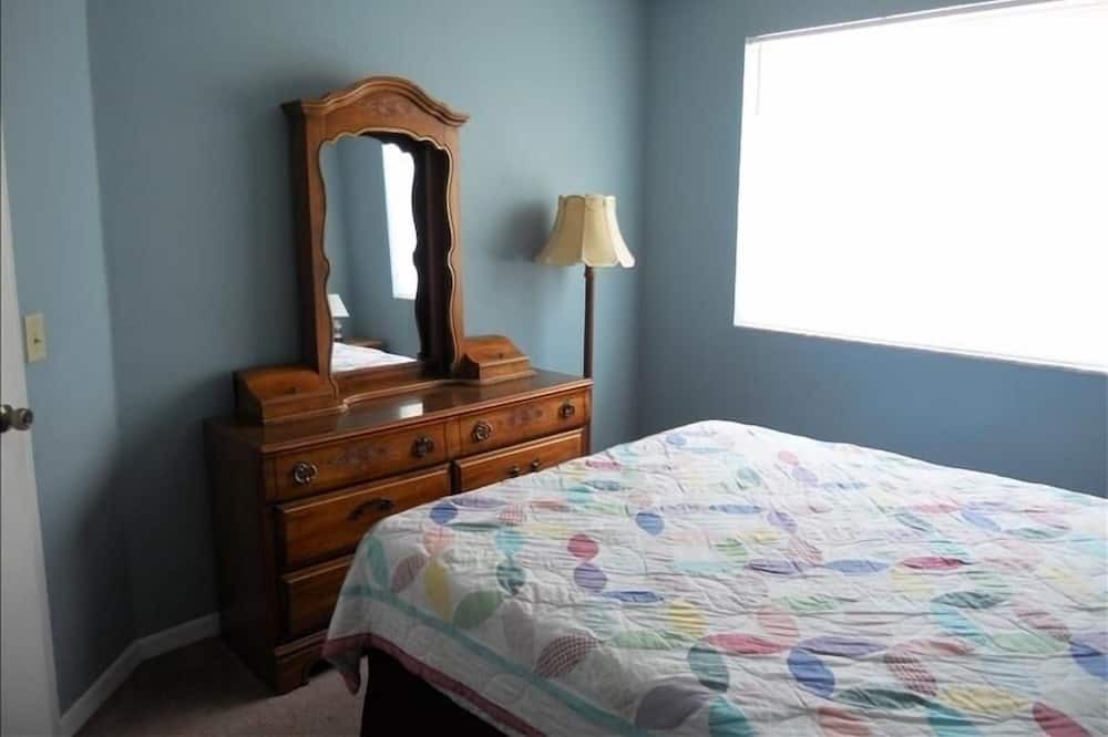 Photo of Bedroom in Lindfields