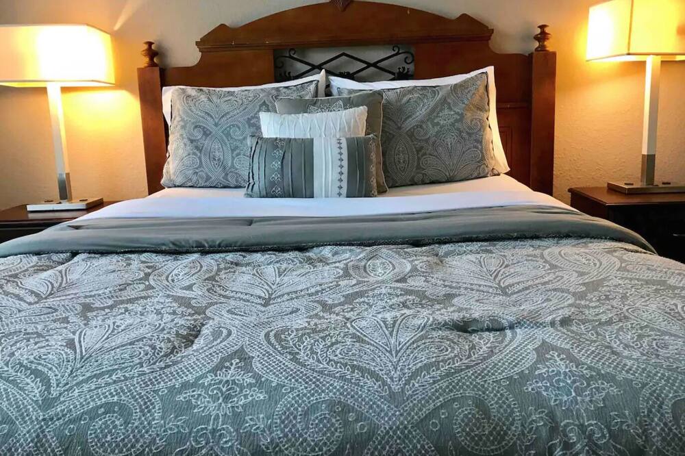 Photo of Bedroom in Channel District