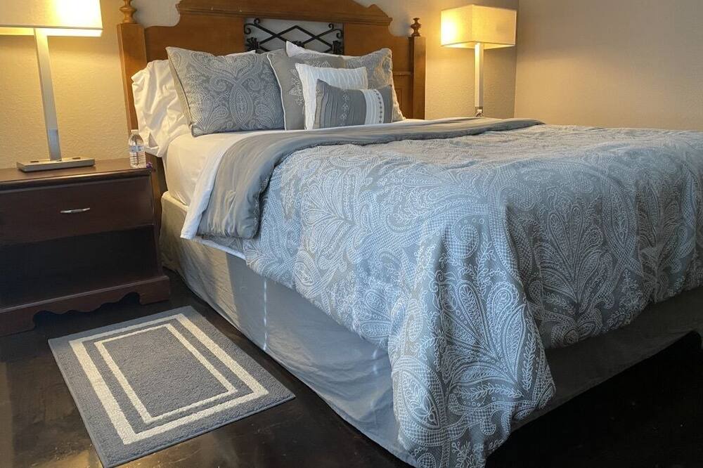 Photo of Bedroom in Channel District